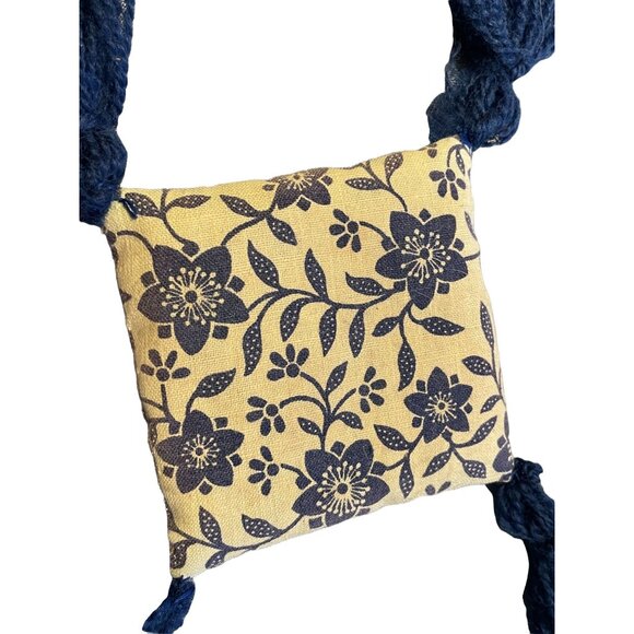 Vintage Cottage Core Needlepoint Monogram tasseled "S" sachet pillow farmhouse - Picture 4 of 5